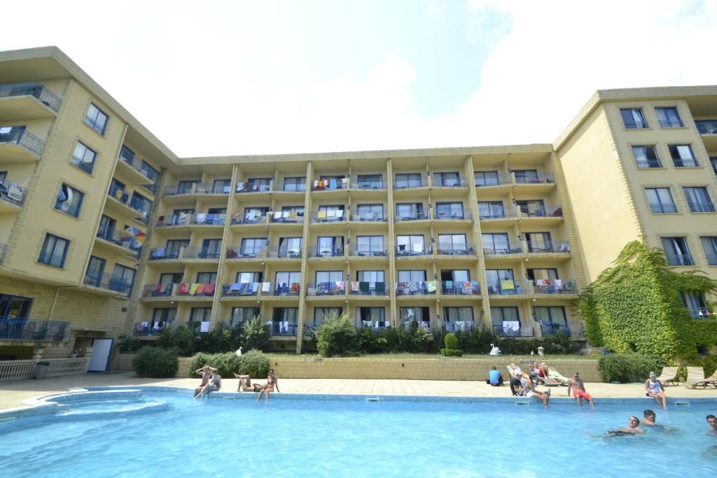 Hotel Dana Palace Goldstrand Exterior foto